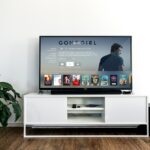 Jak przygotować instalację pod szybki internet i telewizję, by uniknąć kucia ścian w przyszłości?